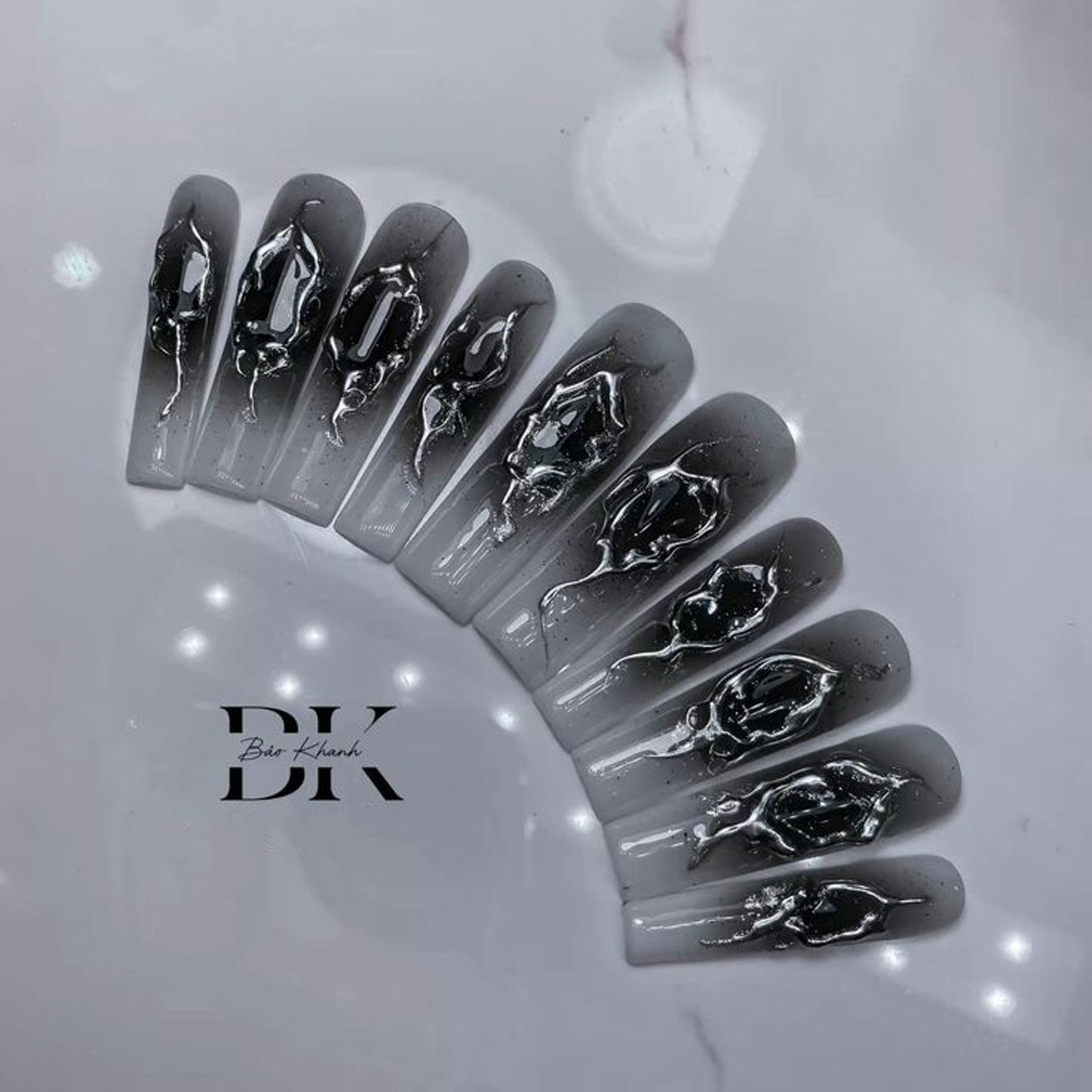 Handmade Black & Silver 3D Press-On Nails – Ombre Gradient with Metallic Liquid Chrome Effect